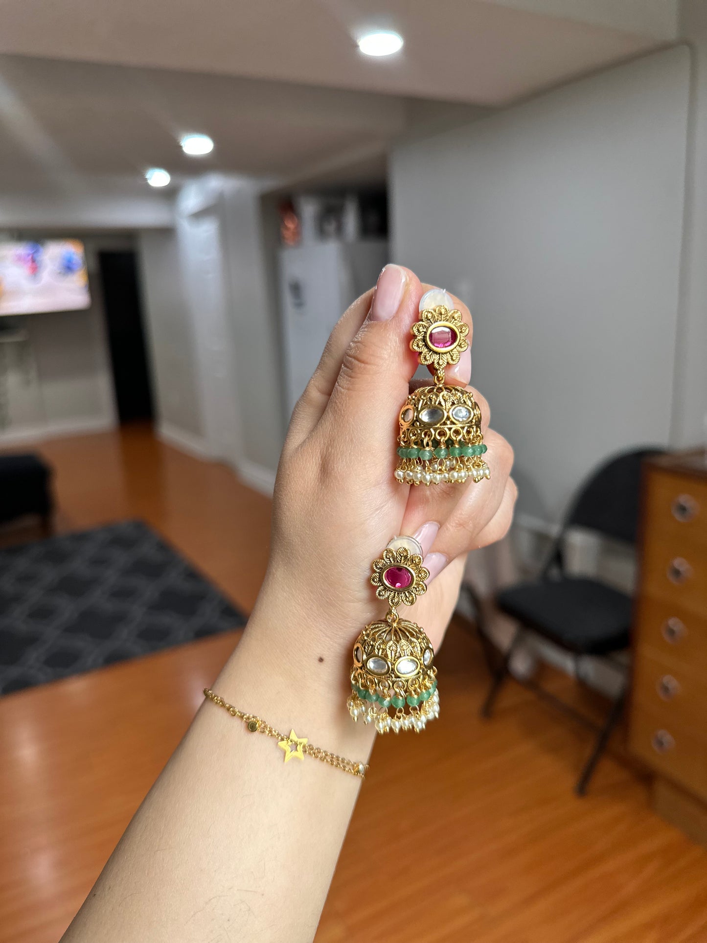 Meena jhumki