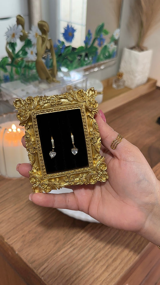 Heart solitaire hoops