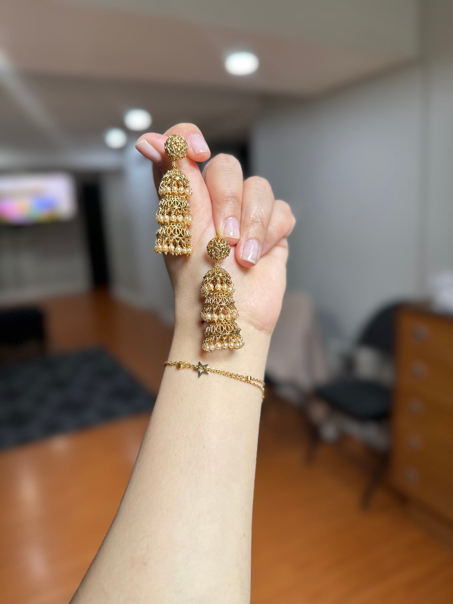 Sona jhumki