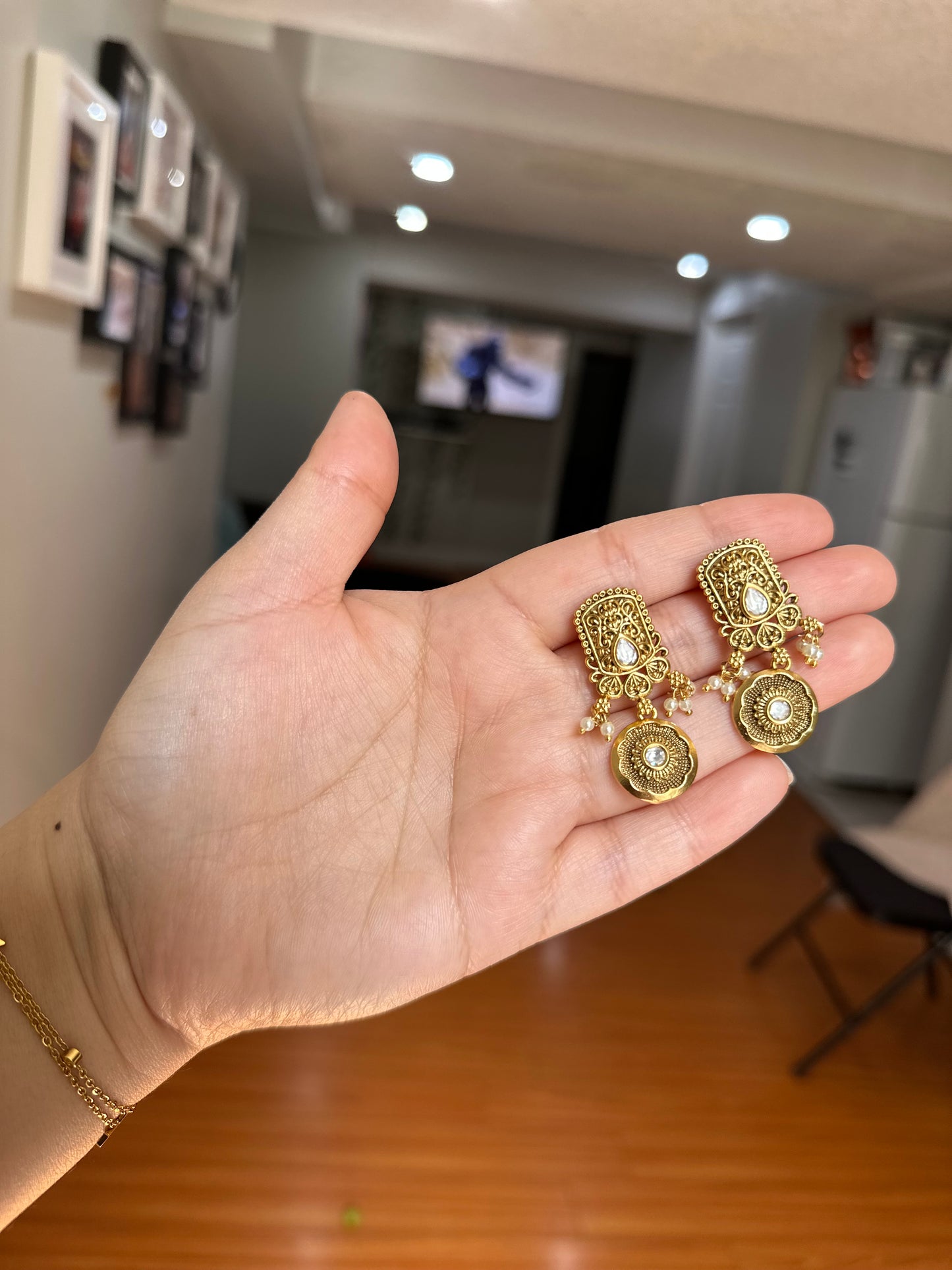 Amtique earings