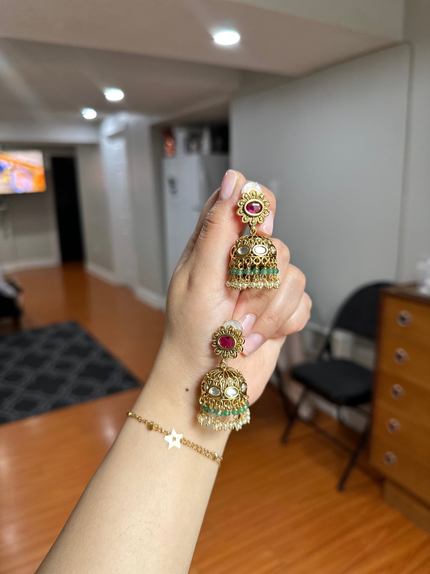 Meena jhumki