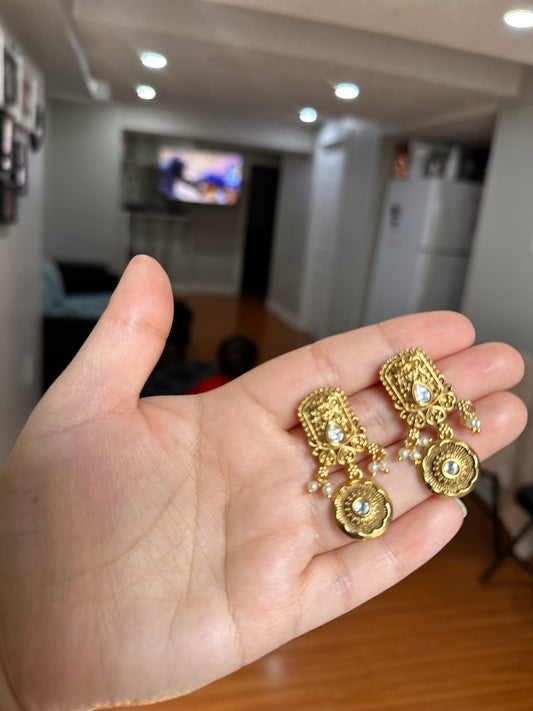 Amtique earings
