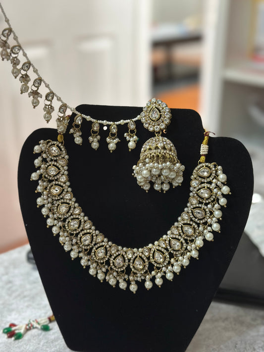 Maharani necklace