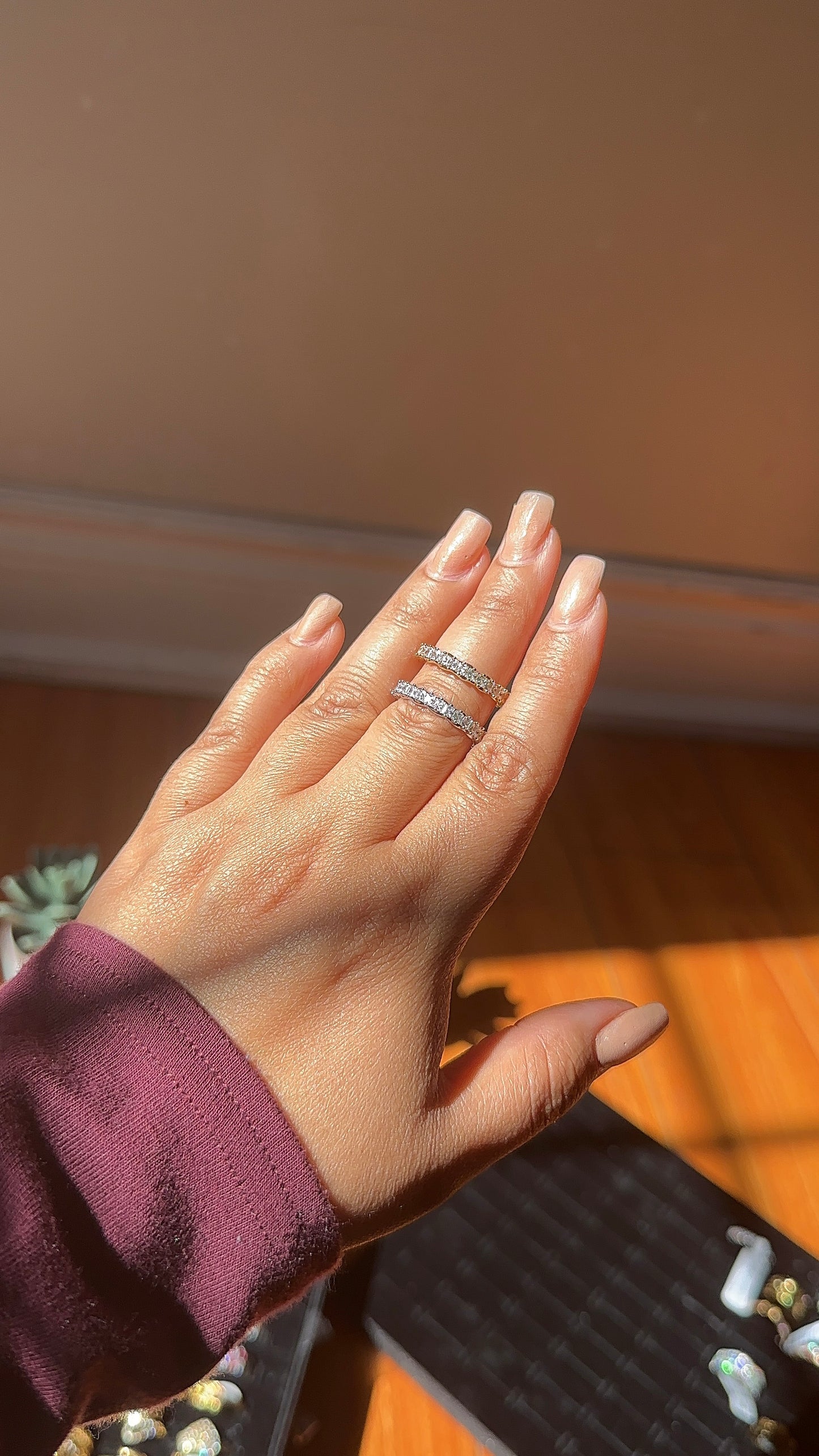 Gold tennis ring